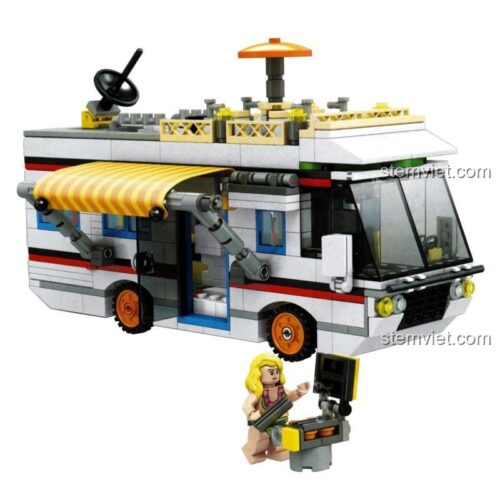 Mô hình Xe Di Động RV từ bộ lắp ráp SEMBO SD6970, chi tiết sắc sảo.