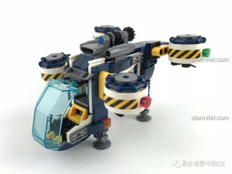 Trạm điều khiển giao thông với cần đèn có thể nâng lên, một tính năng của bộ Sembo SD9510.
