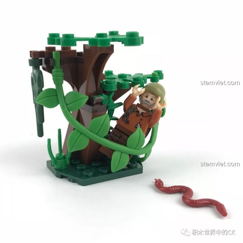 Kịch bản người hái thuốc bị mắc kẹt trong dây leo và bị rắn đe dọa, cần đội cứu hộ của bộ Sembo SD9511 đến giúp.