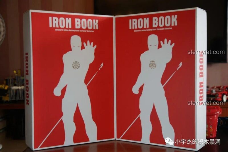 Hai hộp đồ chơi mô hình Sách Người Sắt Sheng Yuan SY1361, một món quà tuyệt vời cho các fan.