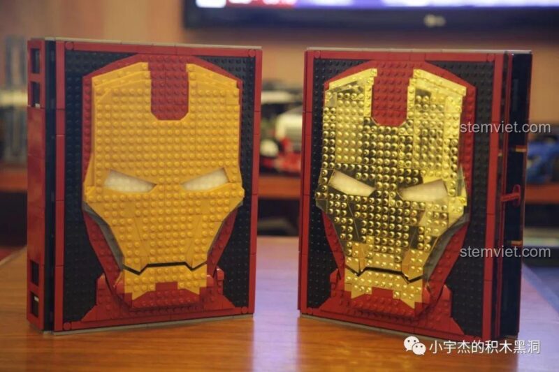 Góc nhìn nghiêng so sánh độ lấp lánh giữa hai phiên bản bìa sách Iron Book.