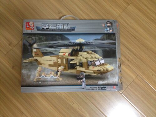 Hộp bộ lắp ghép Sluban M38-B0509 Trực thăng Black Hawk UH-60L cho bé trai 6 tuổi, giá tốt