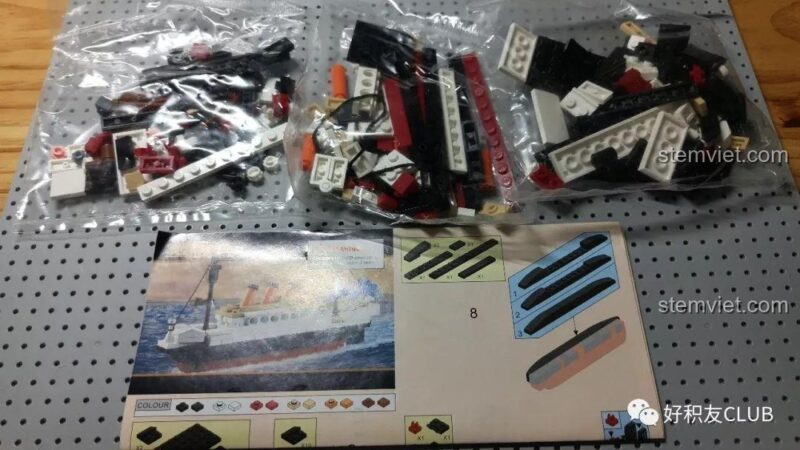 Linh kiện và sách hướng dẫn Sluban M38-B0576 mô hình tàu Titanic, bộ lắp ghép 194 mảnh, đồ chơi giáo dục.