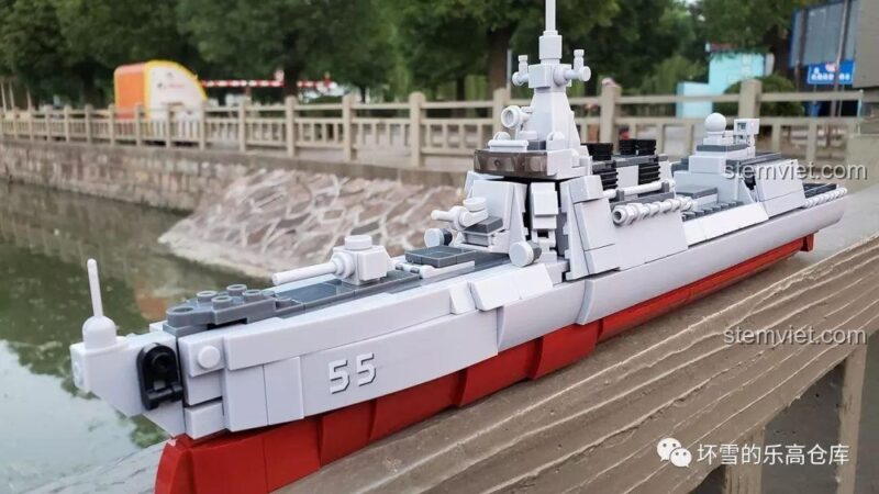 Chi tiết phần tháp pháo và đài chỉ huy của bộ lắp ráp Sluban M38-B0700.