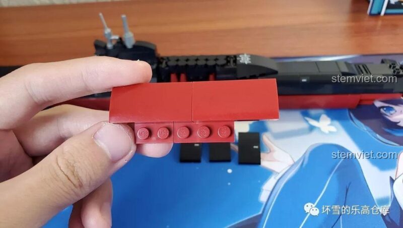 Chi tiết gạch của bộ đồ chơi mô hình Sluban B0703, chất liệu nhựa ABS an toàn.