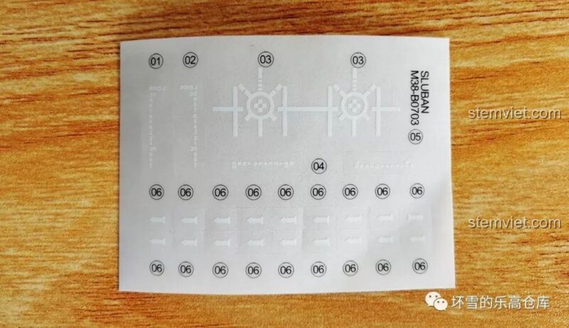 Tấm sticker dán chi tiết cho mô hình Tàu ngầm Trường Chinh 18.