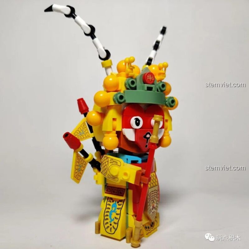 Mô hình Tôn Ngộ Không M38-B0761-05 sau khi hoàn thiện, nhìn từ phía trước, màu sắc rực rỡ và chi tiết.
