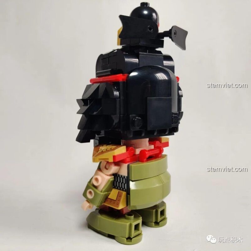 Bộ xếp hình Sluban Trương Phi Q-Bricks, mô hình đã lắp ráp hoàn chỉnh từ phía trước, đồ chơi mô hình 210 mảnh