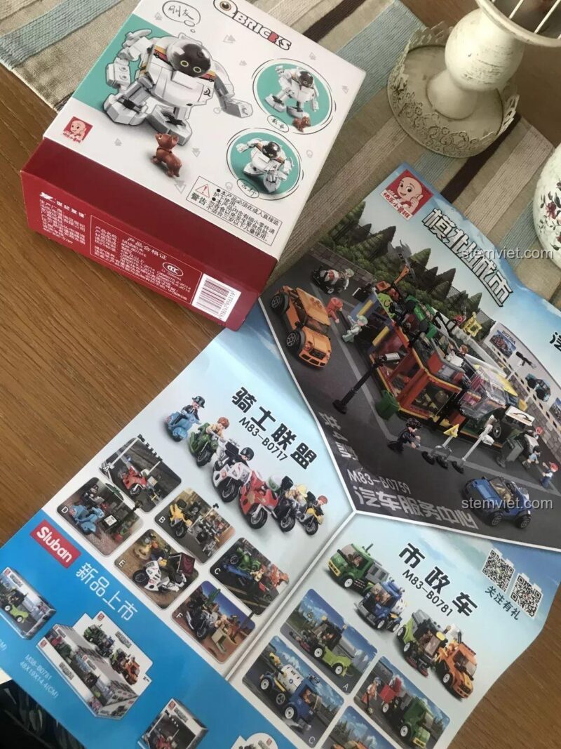 Tờ rơi quảng cáo sản phẩm Sluban M38-B0761E Robot Q-Bricks Q-Phiên Bản và các bộ đồ chơi Sluban khác, đa dạng lựa chọn.
