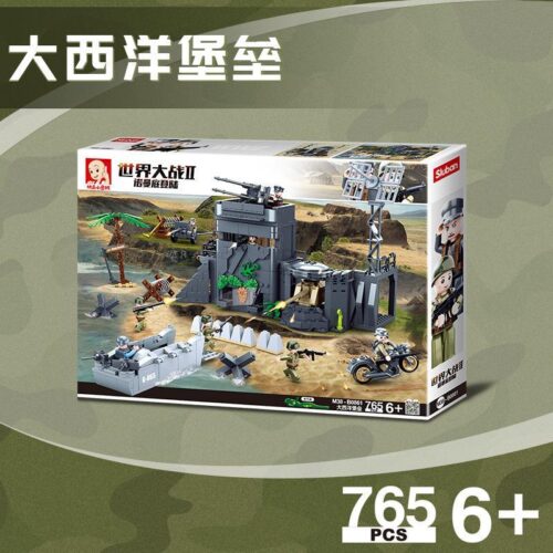 Hộp sản phẩm bộ lắp ráp Sluban M38-B0861 Pháo đài Đại Tây Dương, tái hiện cuộc đổ bộ Normandy trong Thế Chiến II, gồm 765 mảnh ghép cho bé trai 6 tuổi.