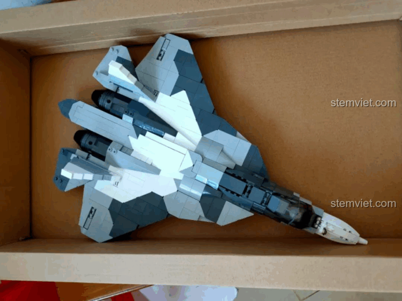 Chi tiết lắp ráp buồng lái của bộ lắp ráp Sluban M38-B0986 Máy bay chiến đấu Su-57, đồ chơi lắp ráp Tiêm kích tàng hình Su-57, đồ chơi mô hình Máy bay quân sự Su-57, cho bé trai 6 tuổi, giá tốt
