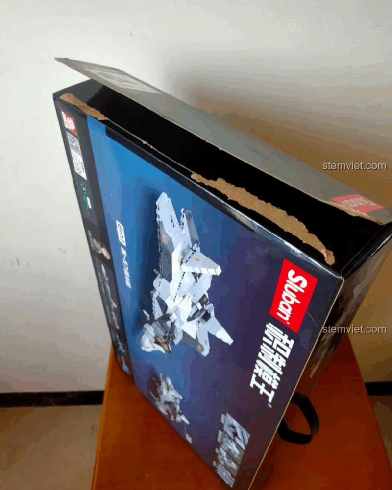 Hộp đồ chơi lắp ráp Sluban M38-B0986 Máy bay chiến đấu Su-57, đồ chơi lắp ráp Tiêm kích tàng hình Su-57, đồ chơi mô hình Máy bay quân sự Su-57, cho bé trai 6 tuổi, giá tốt