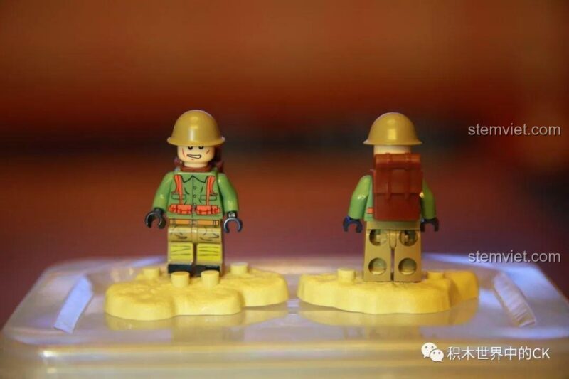Hình ảnh minifigure SY 12572 Sĩ quan Đức, một sản phẩm khác cùng series với SY 12579.