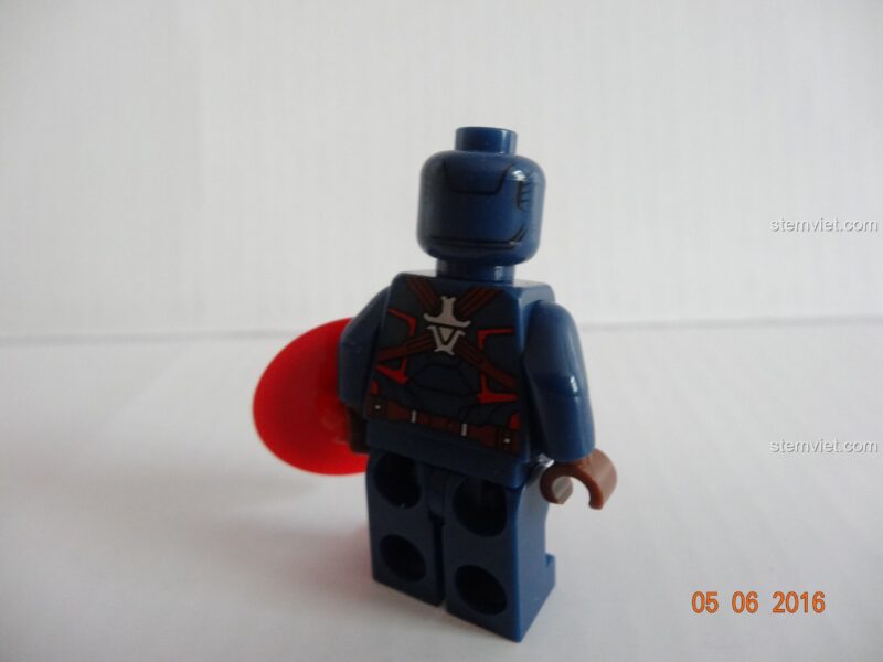 Minifigure Bruce Banner trong bộ lắp ghép SY368 Căn cứ Avengers, nhà khoa học thiên tài.