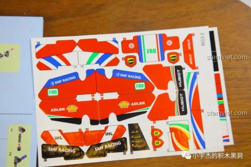 Sách hướng dẫn lắp ráp của bộ đồ chơi mô hình Ferrari 488 GTE JiaZhi 8613, chi tiết từng bước để hoàn thành mô hình.