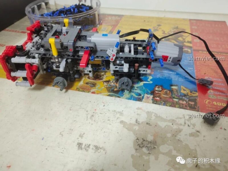 Quá trình lắp ráp bộ đồ chơi mô hình Xe Cứu Hỏa Taigaole T4007, các động cơ của xe cứu nạn 5030 mảnh
