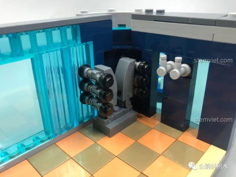 Hướng dẫn lắp ráp cho gói số 5 của bộ lắp ghép Taige Blocks 55120 Tòa Tháp Avengers, cho thấy tiến độ xây dựng mô hình.