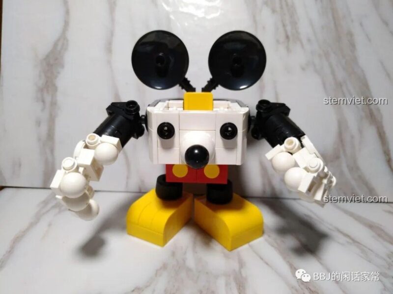 Quá trình lắp ráp 72100 Mickey Mecha