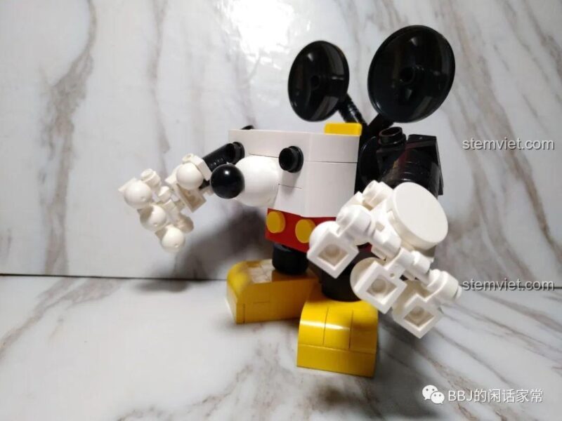 Quá trình lắp ráp 72100 Mickey Mecha