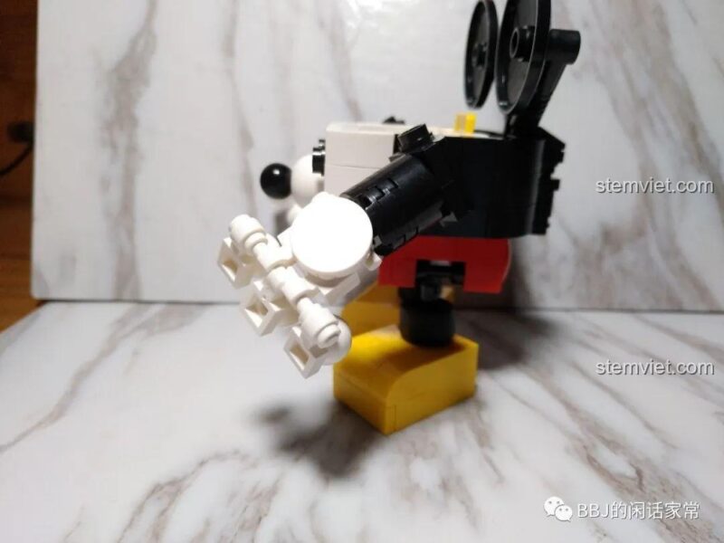 Quá trình lắp ráp 72100 Mickey Mecha