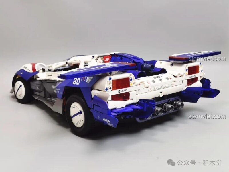 Mô hình Xe Đua Asurada G.S.X L7001 sau khi đã dán decal hoàn chỉnh, trông cực kỳ ấn tượng và chi tiết.