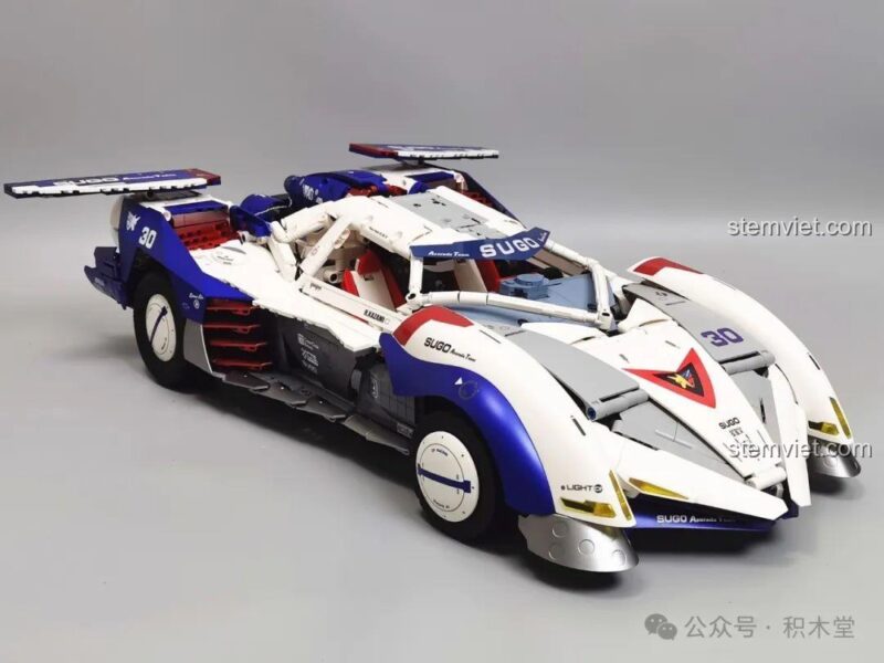 Mô hình Xe Đua Asurada G.S.X L7001 sau khi đã dán decal hoàn chỉnh, góc nhìn từ bên hông.