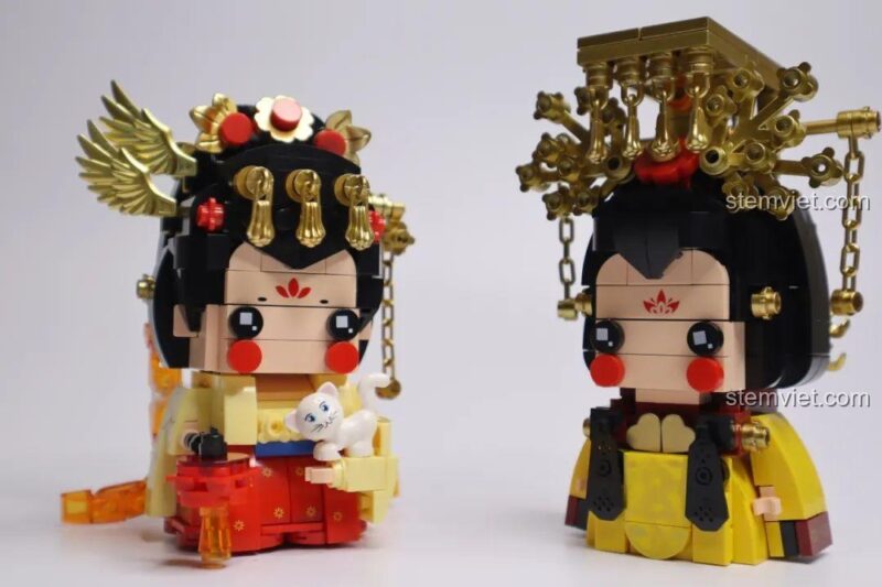Mô hình Dương Quý Phi và Nữ hoàng Võ Tắc Thiên Wekki 516033 đứng cạnh nhau, thể hiện sự khác biệt trong thiết kế.