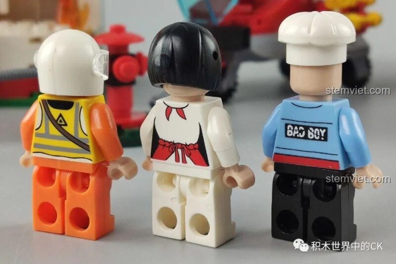 Minifigure người dân, đầu bếp và người giao hàng trong bộ đồ chơi Winner Fire Fighters 5112, đồ chơi mô hình thành phố, đa dạng nhân vật.