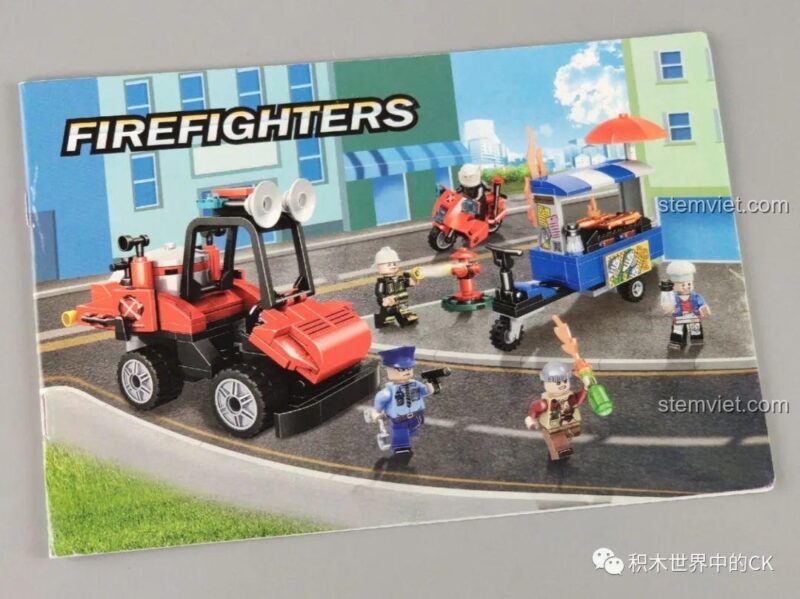 Sách hướng dẫn lắp ráp bộ đồ chơi xe cứu hỏa Winner Fire Fighters 5112, giúp bé trai 6 tuổi dễ dàng xây dựng mô hình.