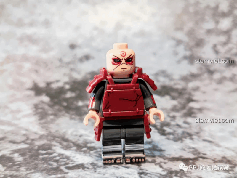 Ảnh review minifigure Senju Hashirama (Hokage Đệ Nhất) với biểu cảm Tiên Nhân Cảnh, bộ WM6108. Set đồ chơi Naruto giá rẻ.
