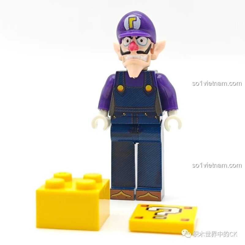 Ảnh chụp mặt bên của minifigure Đối thủ của Luigi WM2072, cho thấy chiếc mũi nhọn và tai nhọn đặc trưng của nhân vật.