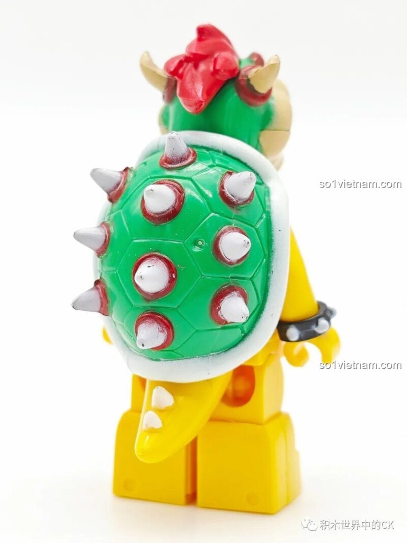Mô hình Bowser WM2292 nhìn từ bên cạnh, thể hiện chi tiết mai rùa và đuôi. Đồ chơi mô hình Đại vương Koopa WM.