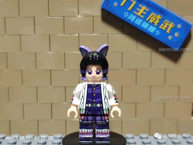 Minifigure Trùng Trụ Kochou Shinobu WM6116 với phụ kiện tóc hình bướm độc đáo.