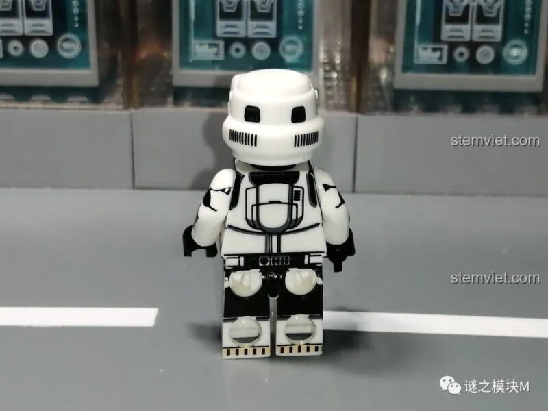 Minifigure Scout Trooper WM6121, bộ đồ chơi Star Wars, chi tiết in ấn sắc nét, phù hợp bé trai 8 tuổi.