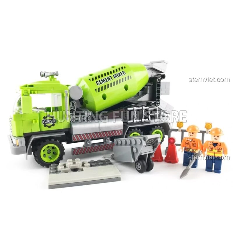 Xe trộn bê tông WOMA C0620A với minifigure