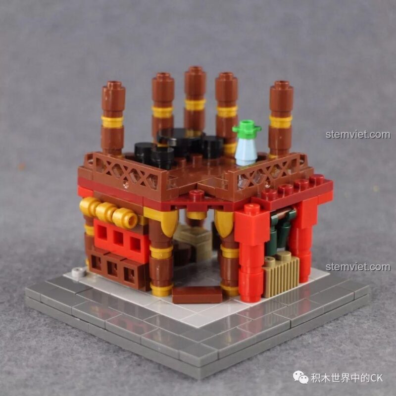 Đế của mô hình Quán Trà, một phần của bộ đồ chơi Phố Cổ Trung Hoa Xingbao XB-01102C, với các cột trụ và bậc thang.