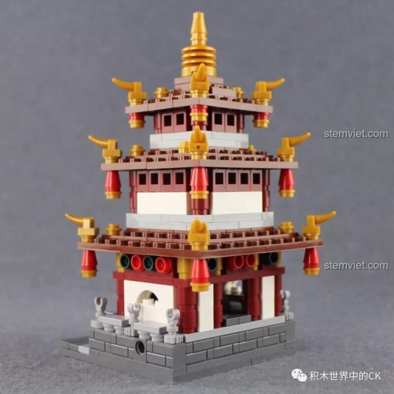 Mặt sau của mô hình Vọng Giang Lâu, bộ đồ chơi Phố Cổ Trung Hoa Xingbao XB-01102C, với các chi tiết kiến trúc truyền thống.