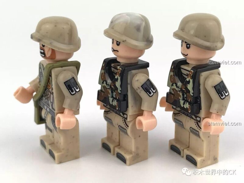 Mặt sau minifigure Tân binh B của bộ đồ chơi XINGBAO XB06011 Pháo Chống Máy Bay Thiên Hạt Cindy, chi tiết trang phục và biểu tượng