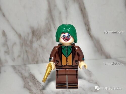 Ảnh review minifigure Bane XINH 1017, một nhân vật trong bộ đồ chơi mô hình Siêu phản diện Joker.