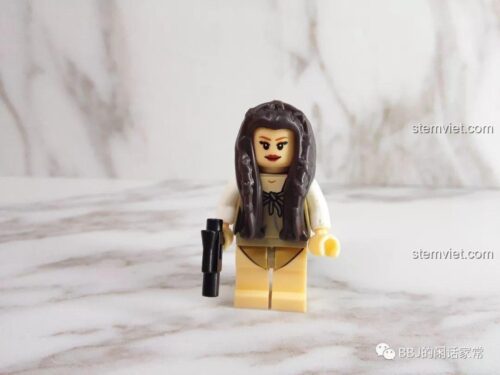 Ảnh review người dùng chụp minifigure Công chúa Leia XINH 491, nhân vật Star Wars cho bé gái.