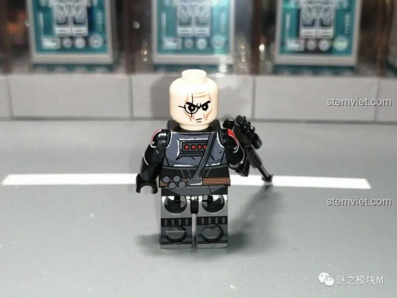 Minifigure Crosshair XINH X0307, góc nhìn bên hông, đồ chơi mô hình Lính Clone Force 99, tương thích LEGO®.