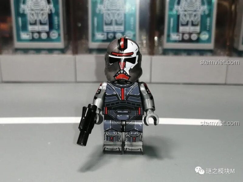 Minifigure Crosshair XINH X0307 không đội mũ, thể hiện khuôn mặt đặc trưng, bộ đồ chơi Minifigure Star Wars độc đáo.