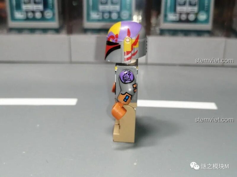Minifigure Sabine Wren từ đồ chơi mô hình Biệt Đội Clone Force 99, chất lượng cao, phù hợp cho bé trai 6 tuổi.