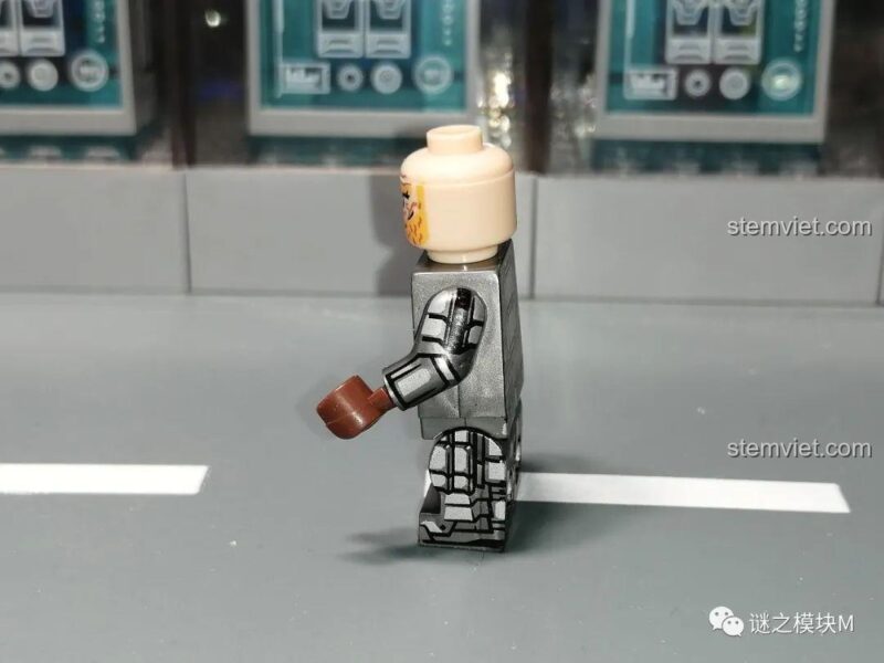 Minifigure Chiến binh Người Lùn KORUIT KT1040 cầm cuốc và khiên