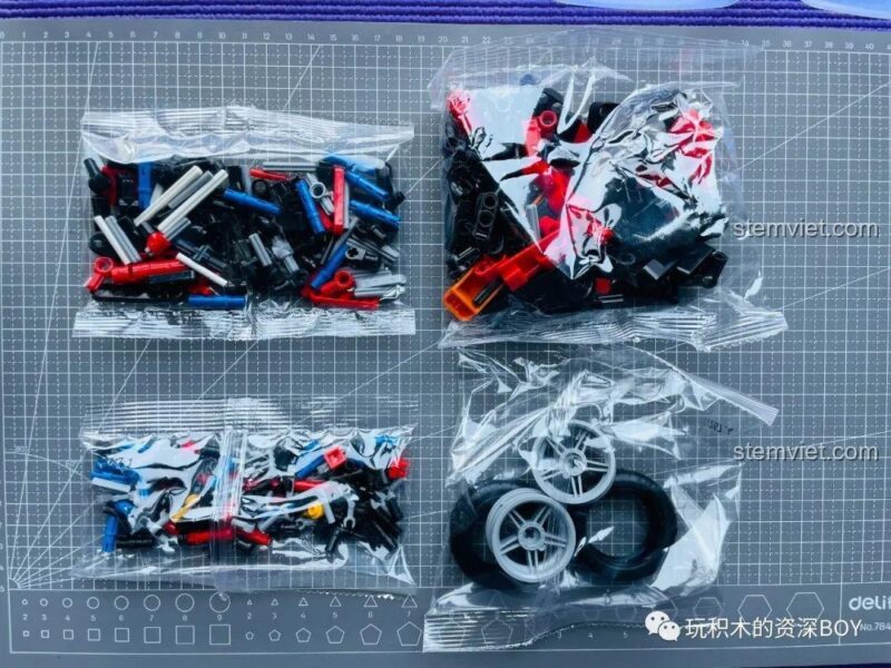 Chồng hộp bộ lắp ráp Xe Điện Chia Sẻ Zhegao, đồ chơi lắp ráp chất lượng cao, lựa chọn tiết kiệm cho bé trai.