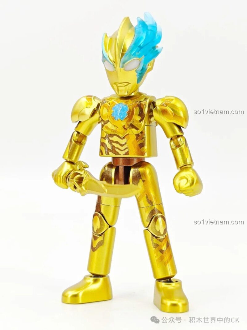 Mô hình Ultraman Blazar phiên bản vàng từ bộ đồ chơi BLOKEES 01134.