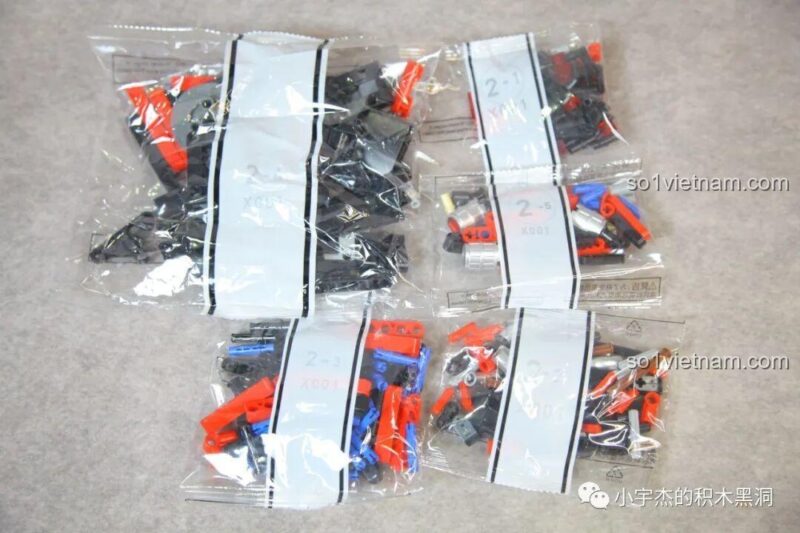 Khung gầm xe đang dần hình thành với động cơ và hộp số 6 cấp.