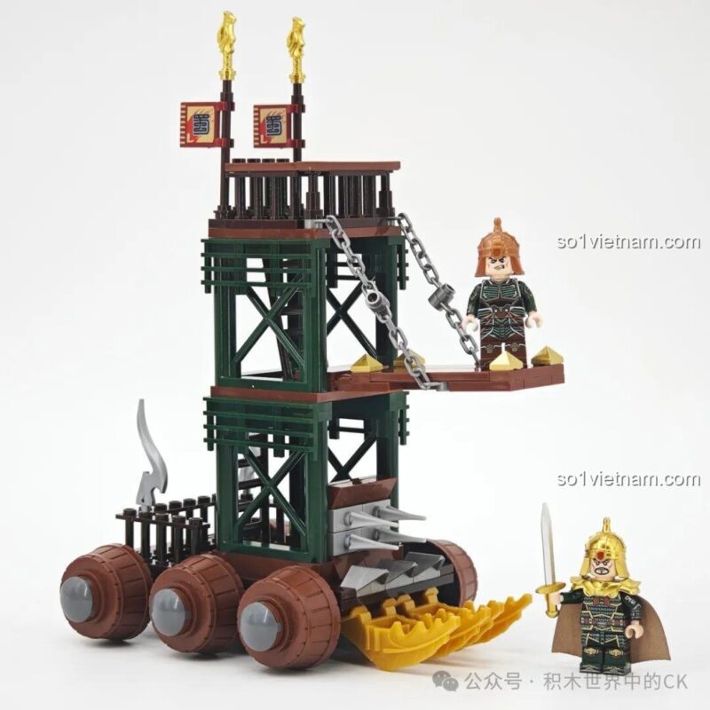 Chi tiết mô hình xe công thành thời Tam Quốc Decool 20610