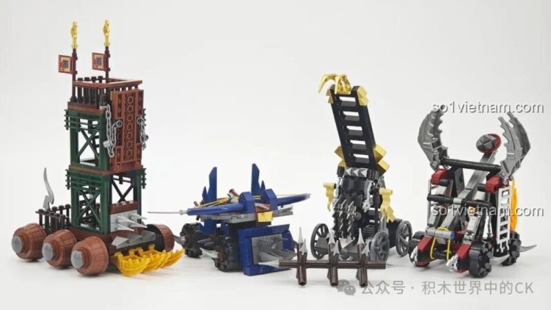 Chi tiết mô hình xe công thành thời Tam Quốc Decool 20610