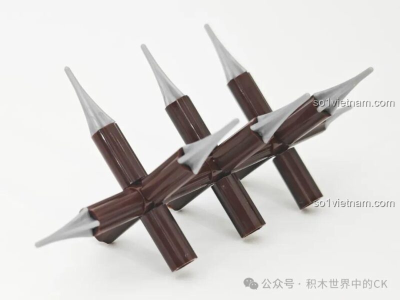 Chi tiết mô hình xe công thành thời Tam Quốc Decool 20610